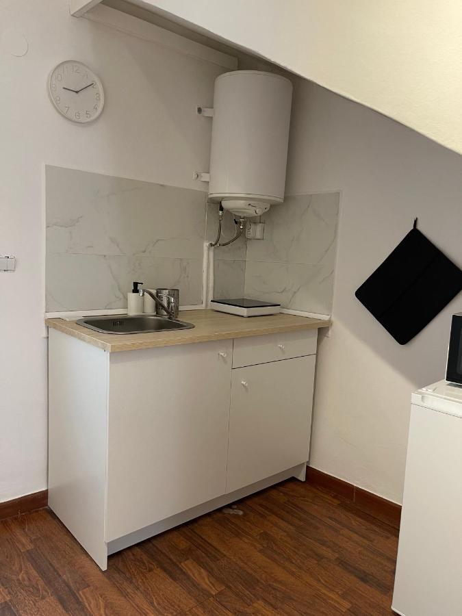 Irua Apartamentos Ronda Luaran gambar
