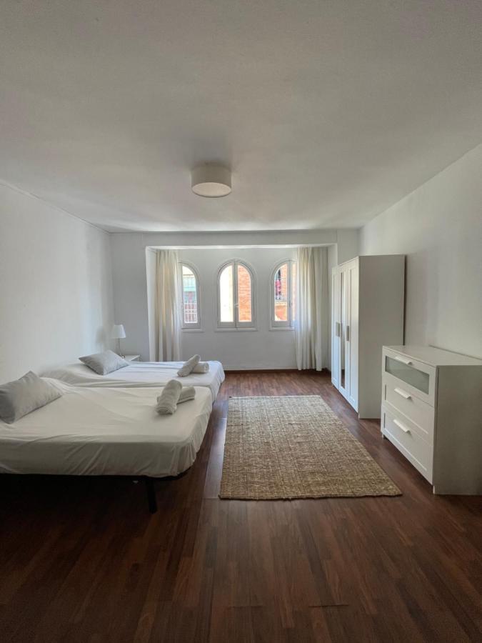 Irua Apartamentos Ronda Luaran gambar